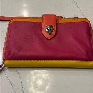 iLi New York Ladies Leather Smart Phone Wallet RFID